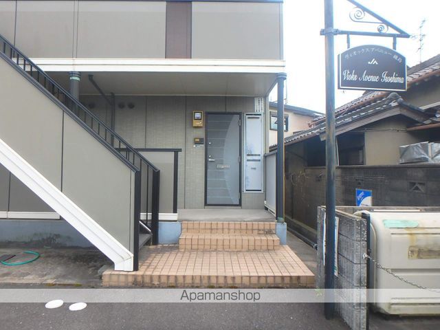 ヴィオックスアベニュー磯島の玄関写真