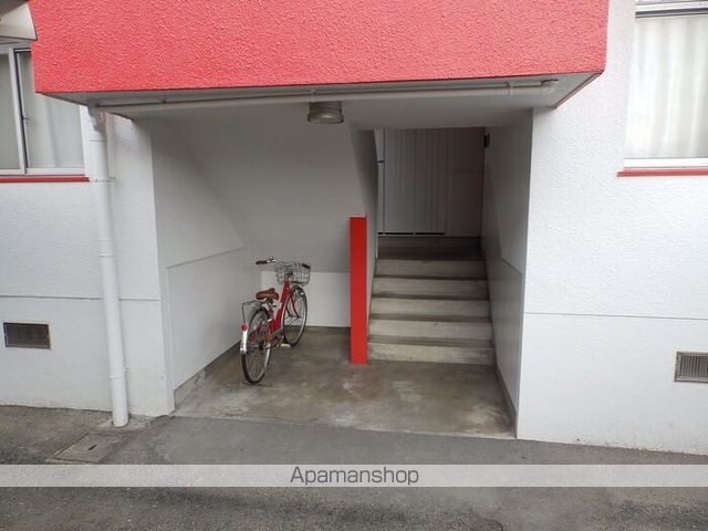 アーバン宮地の玄関写真