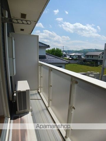 ＪＲ山陰本線 倉吉駅 バス乗車時間：10分 最寄りバス停で下車 徒歩3分 2階建 築18年の内装写真