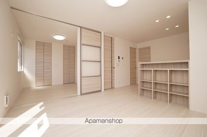 マーメゾン新福[2LDK/58.25m2]のリビング・居間