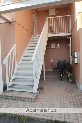 フレグランス浜寺の玄関写真