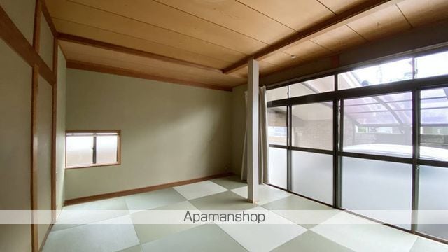 岡山市南区 2階建 築46年の内装写真