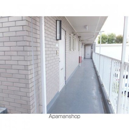 フラットエイト[1K/18.6m2]のロビー2