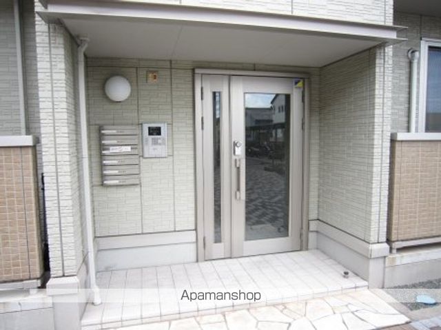 グリーンレジデンス A棟の玄関写真