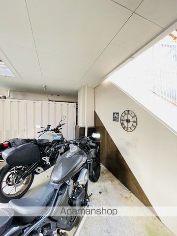 T’SROOMの玄関写真