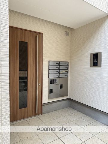 G-smart坪井の玄関写真