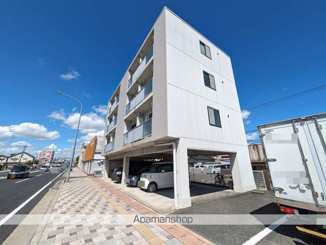 後楽苑マンションの外観写真