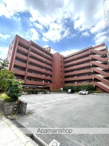 清川6番館の外観写真