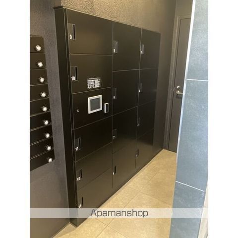 SOLASIA RESIDENCE 千里丘の玄関写真