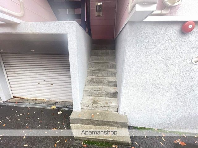 ダイヤコートの玄関写真
