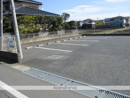 ジェンティーレ[1R/30.03m2]の駐車場