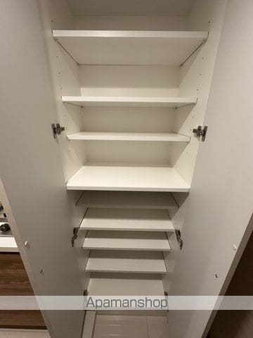 レガリス中野鷺宮の内装写真