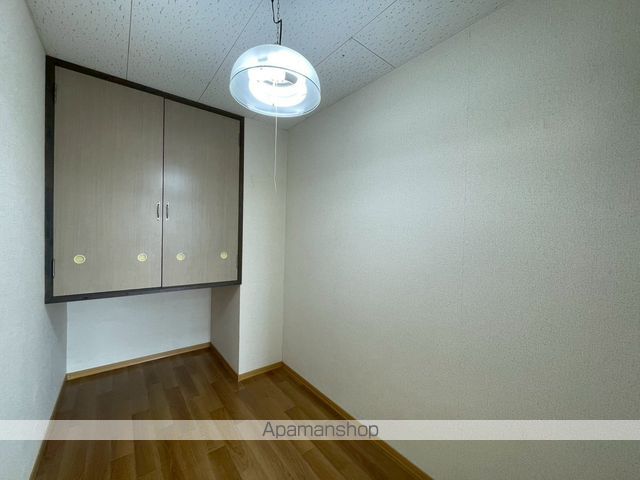 ARM8の内装写真