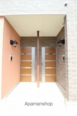 レインボー ローズ Iの玄関写真