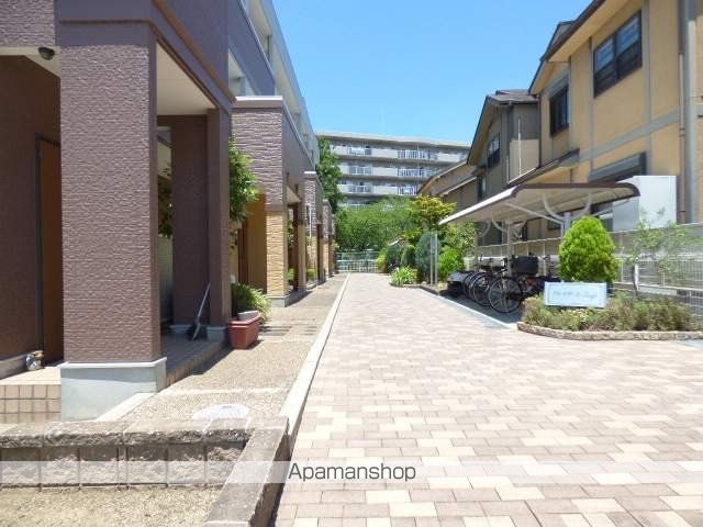 アルカザーレふじの玄関写真