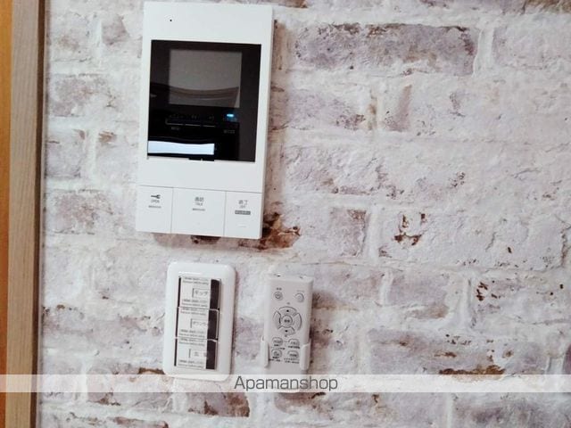 SEESAW小路町の内装写真