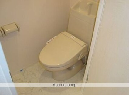 フォートレス中村橋[1K/27.9m2]のトイレ