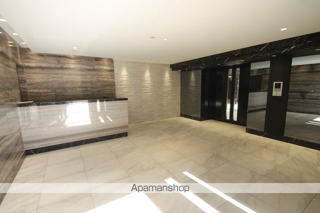 M−RESIDENCE新大阪GARDENの玄関写真