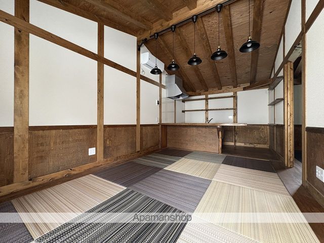 浜松市中央区 1階建 築1年の内装写真