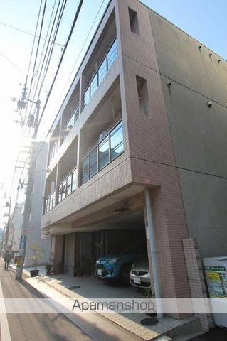 シャルル岡本の外観写真