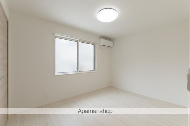 9colorsの内装写真