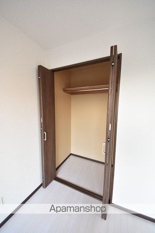 クレストの内装写真