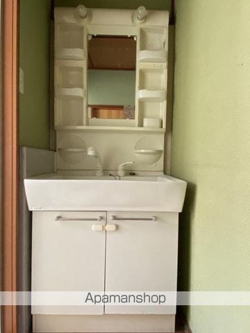 予讃線 香西駅 徒歩13分 1階建 築48年の内装写真