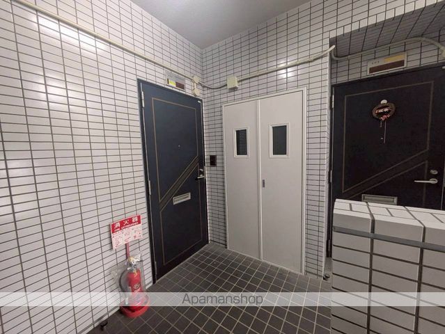 カルチェ羽衣の玄関写真