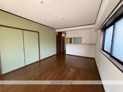 サンスターレ安城寺[3LDK/70.2m2]のリビング・居間2