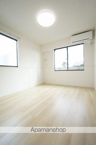 ヴィクトワールIIの内装写真
