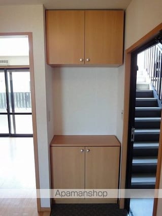 ハイツセリュー　Ⅰ棟[2LDK/52.66m2]の玄関