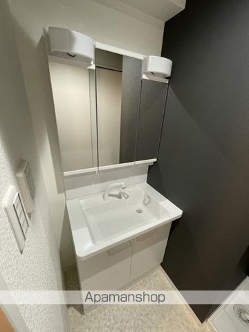 エヌエムキャトフヴァンの内装写真