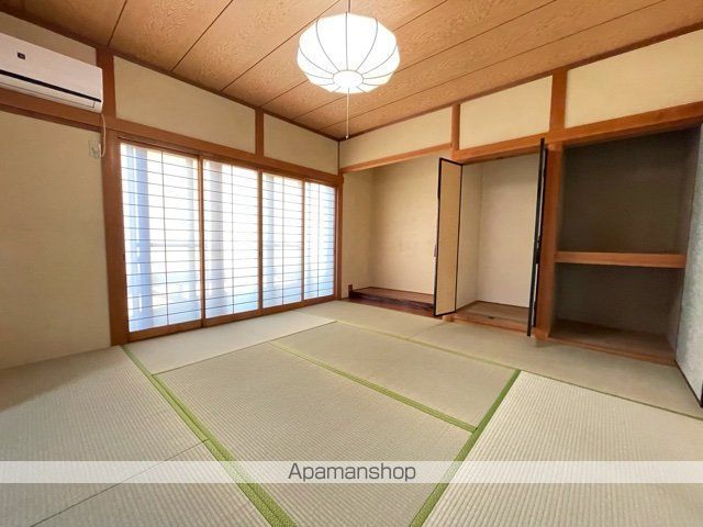 四日市あすなろう 西日野駅 徒歩18分 2階建 築38年の内装写真