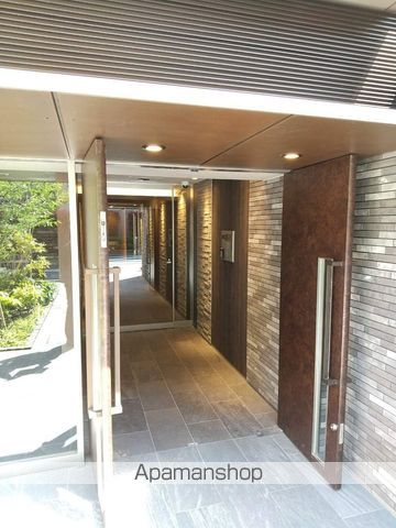 【新宿区市谷加賀町のマンションの写真】