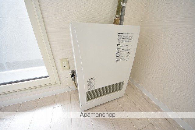 フロンティア西麻生IIの内装写真