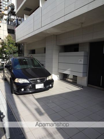 ラナップスクエア南堀江の玄関写真