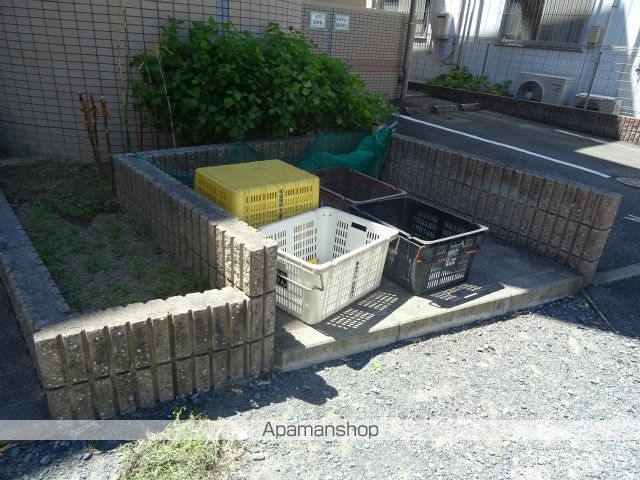 アラモードIIの外観写真