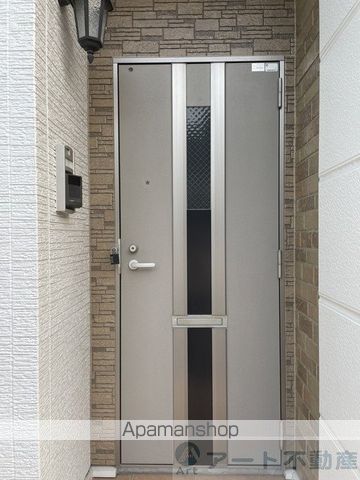 リーヴI IIの玄関写真