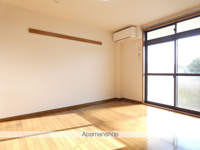 SURPLUSアルエットの内装写真
