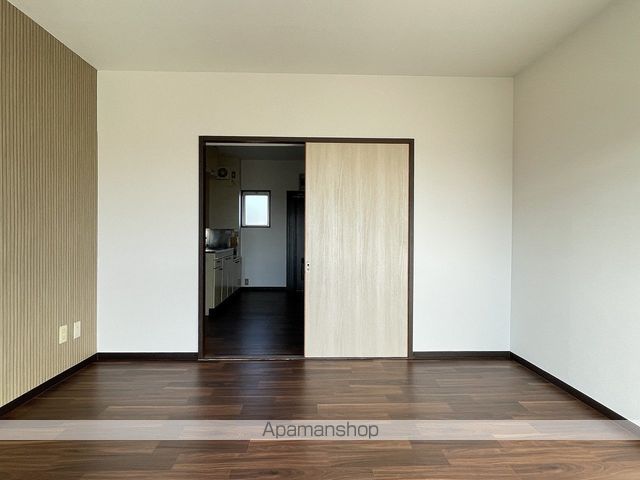 ミーテルーチェ坪井の内装写真