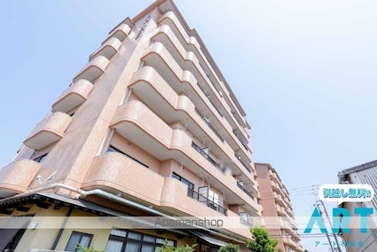 ロイヤルメゾン[2LDK/64.87m2]の外観2