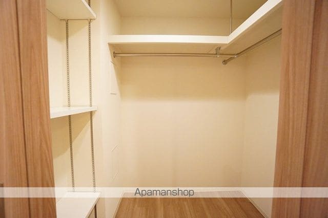 プレサンスグラン茨木駅前の内装写真