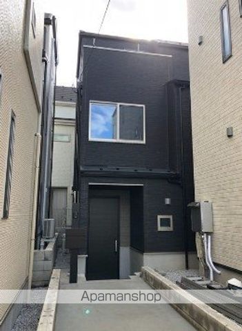 東京地下鉄有楽町線 要町駅 徒歩7分 3階建 築3年の外観写真