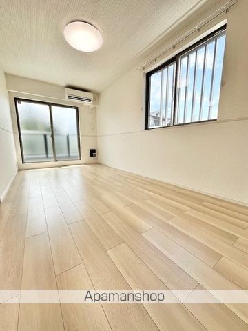 枚方市 3階建 新築の内装写真