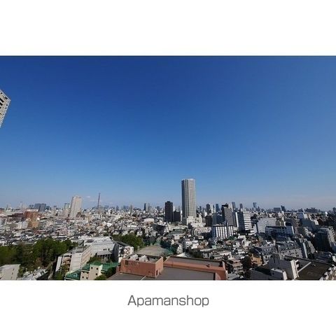 コンフォリア新宿イーストサイドタワーの内装写真