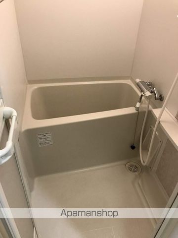 AXIS桜通内山の内装写真