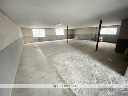 松坂マンション[1LDK/47.38m2]の駐車場2