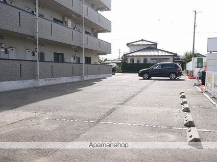 ＬＡ・ＶｉＥ・ＥＮ　ＴＡＫＡＩＤＥ[3DK/56.7m2]の駐車場