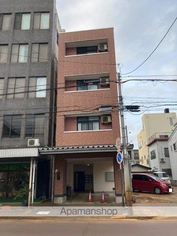 住営社駅東マンションの外観写真