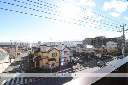 エンブレム[1LDK/44.62m2]の駐車場1